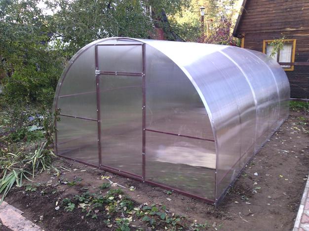Теплицы из оцинкованного профиля: 4*3*2м,6*3*2м, 8*3*2м., 10*3*2м, 12*3*2м